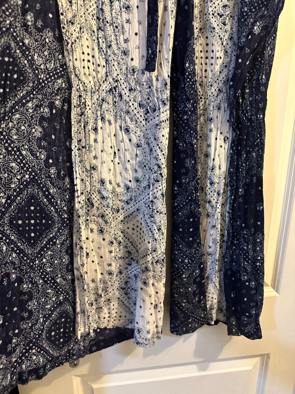 No Boundaries Blue and White Printed summer pants - Picture 5 of 7